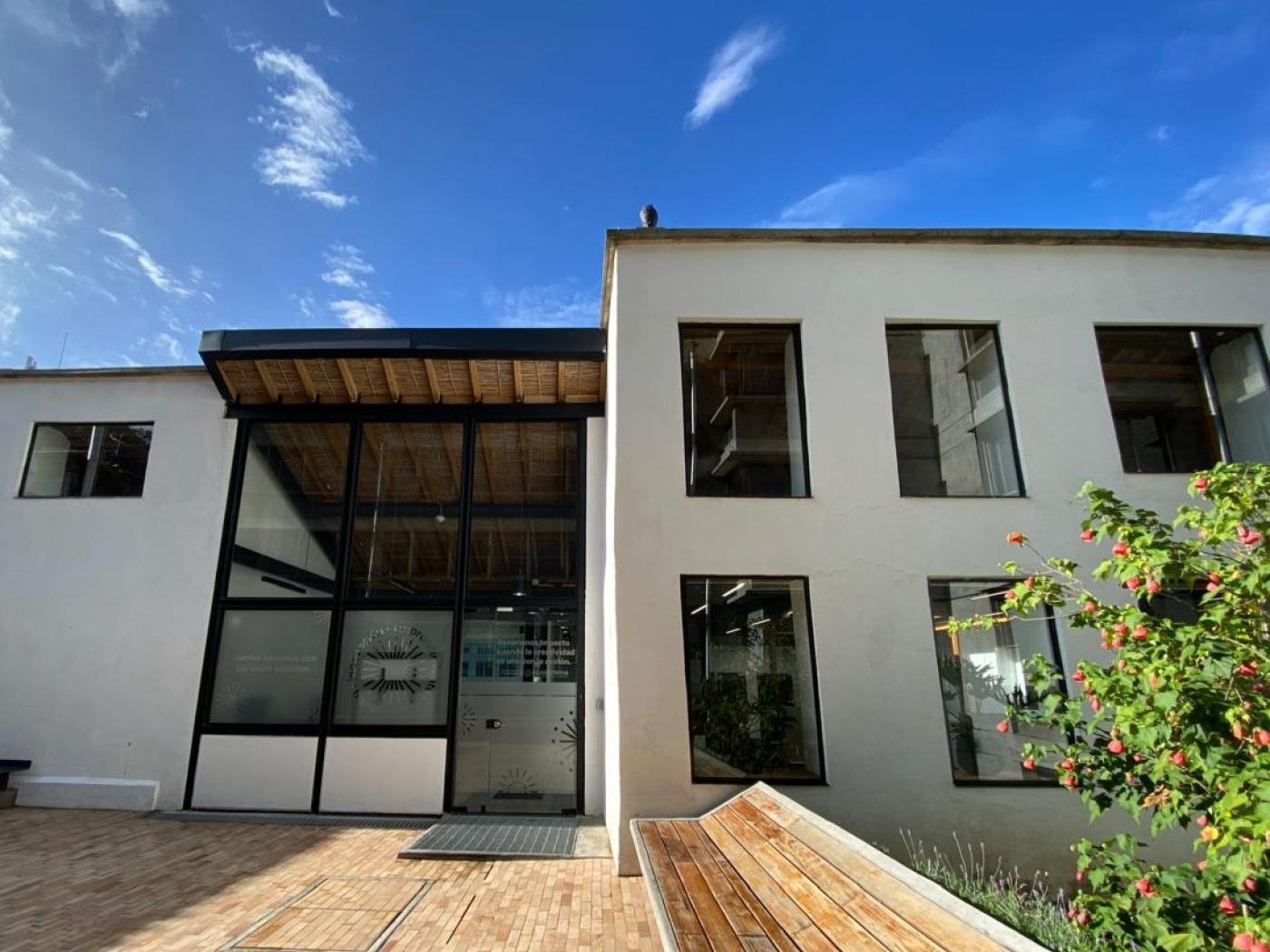Casas_AU