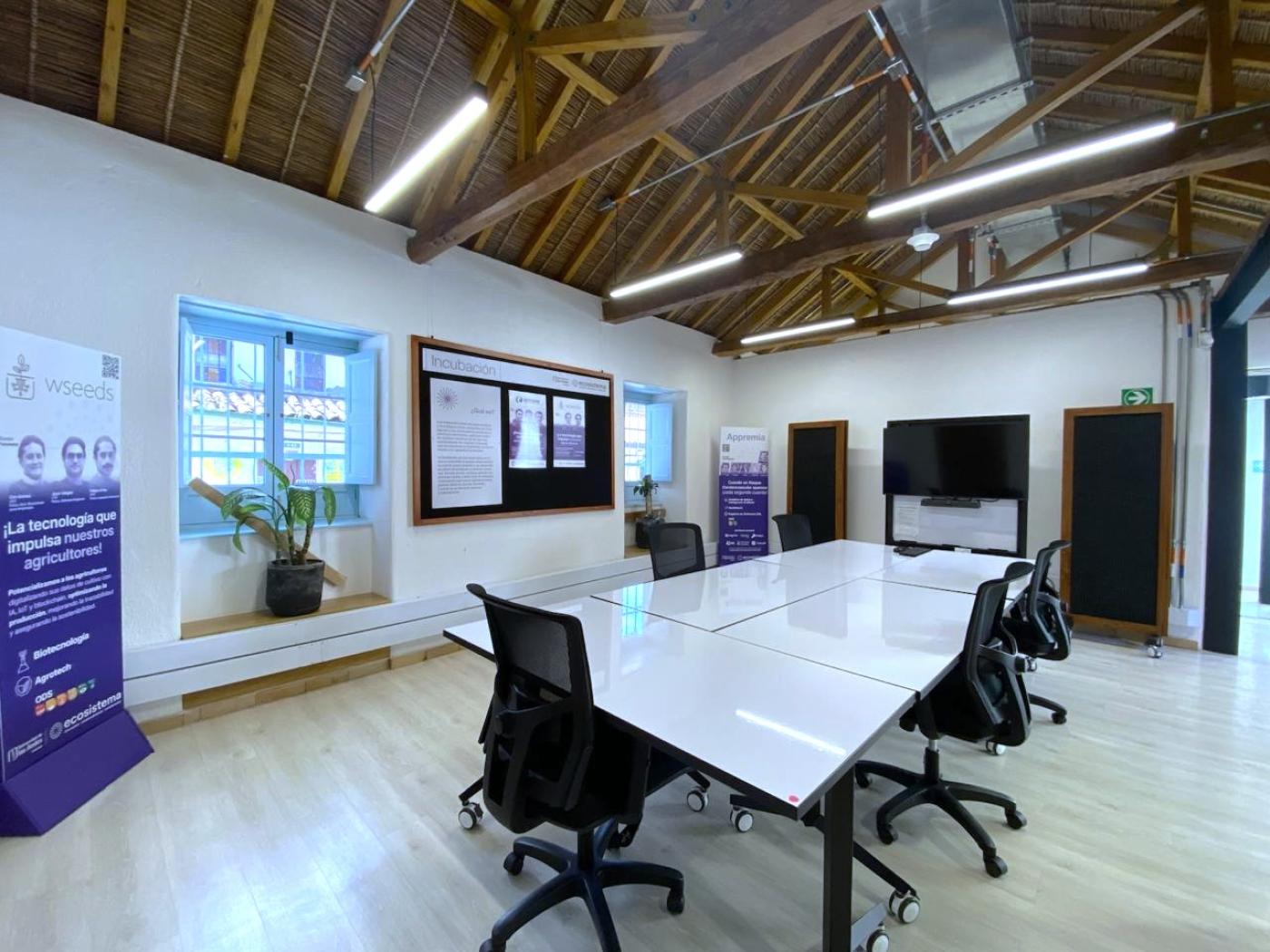 Zona Coworking